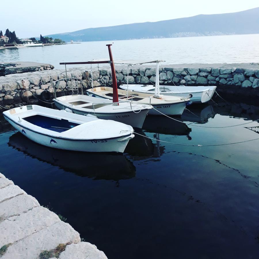 Sobe Tivat Hotel Exterior foto