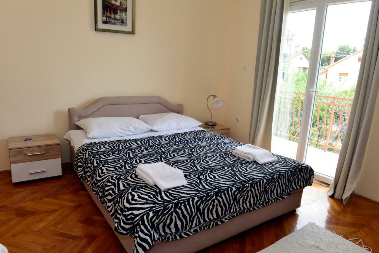 Sobe Tivat Hotel Exterior foto